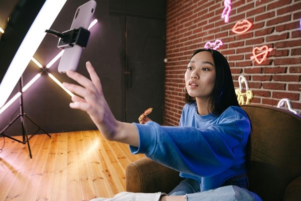 gain followers with real time videos