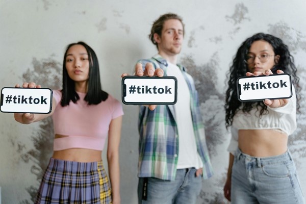 gain followers tiktok with collaboration